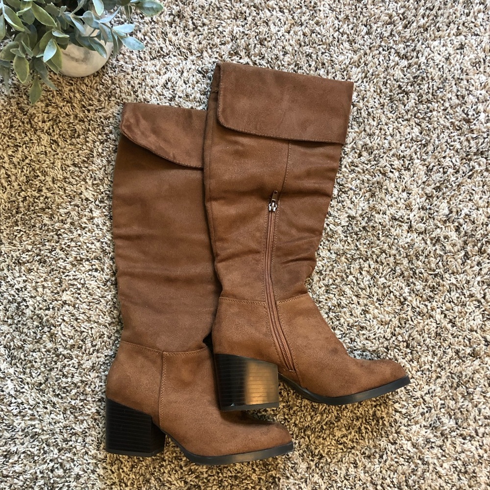 Never worn before Heeled Boots